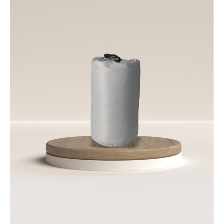 sleeping bag 80% goose down, light, compressible, ideal for trekking