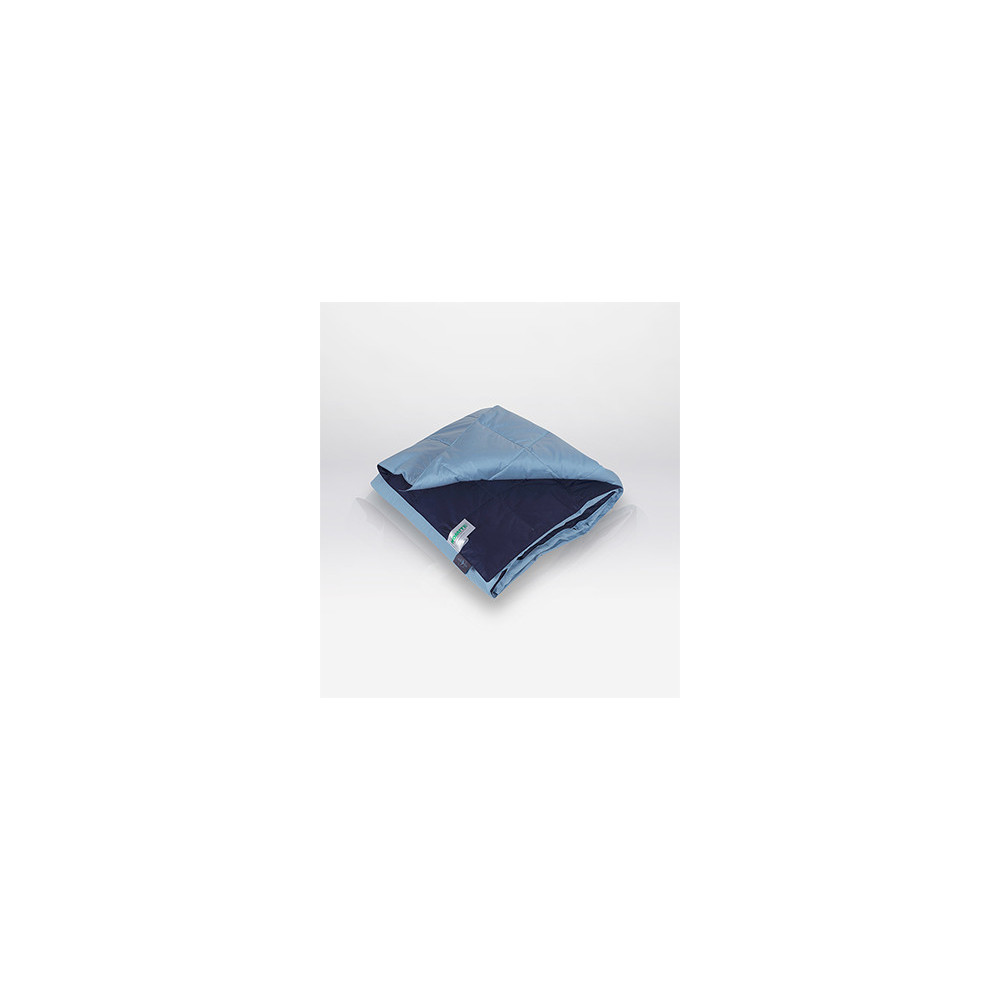 PLAID QUITE - 90%PIUMINO - 100%COTONE - BICOLOR BLU SCURO E CELESTE PLAID QUITE - 90%PIUMINO - 100%COTONE - BICOLOR BLU SCURO E CELESTE. PLAID QUITE - 90%PIUMINO - 100%COTONE - BICOLOR BLU SCURO E CELESTE