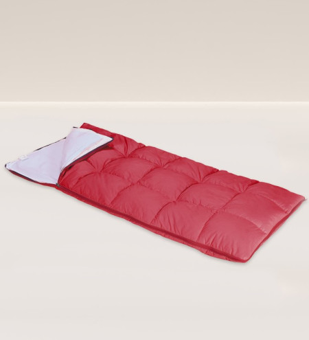 Goose down sleeping bag with cotton outer fabric and inner sheet