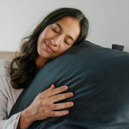 SQUARE THROW PILLOWS