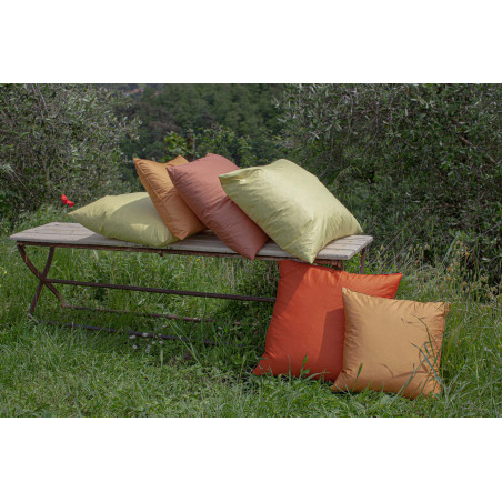 SQUARE THROW PILLOWS