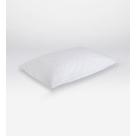 Goose down travel pillow, right size for case, light confortable